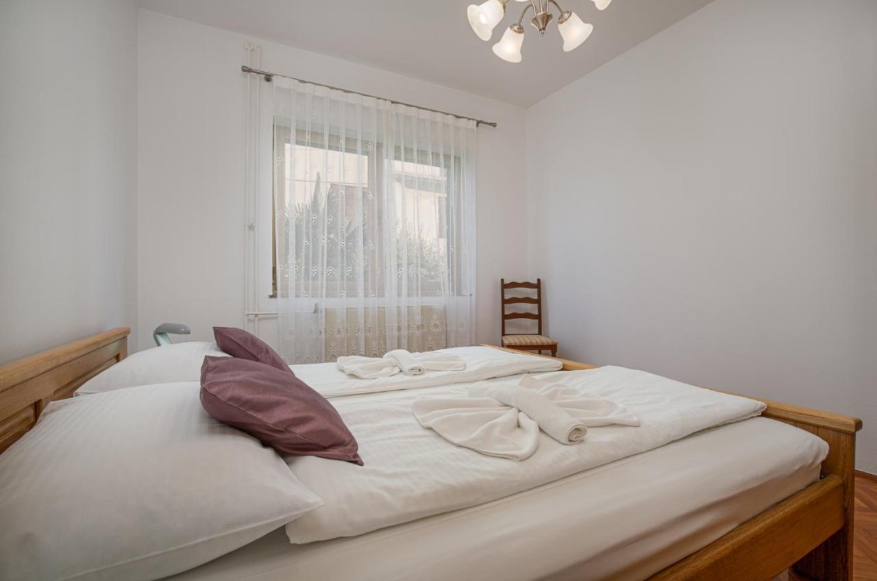 Mima Apartment Porec Exterior photo