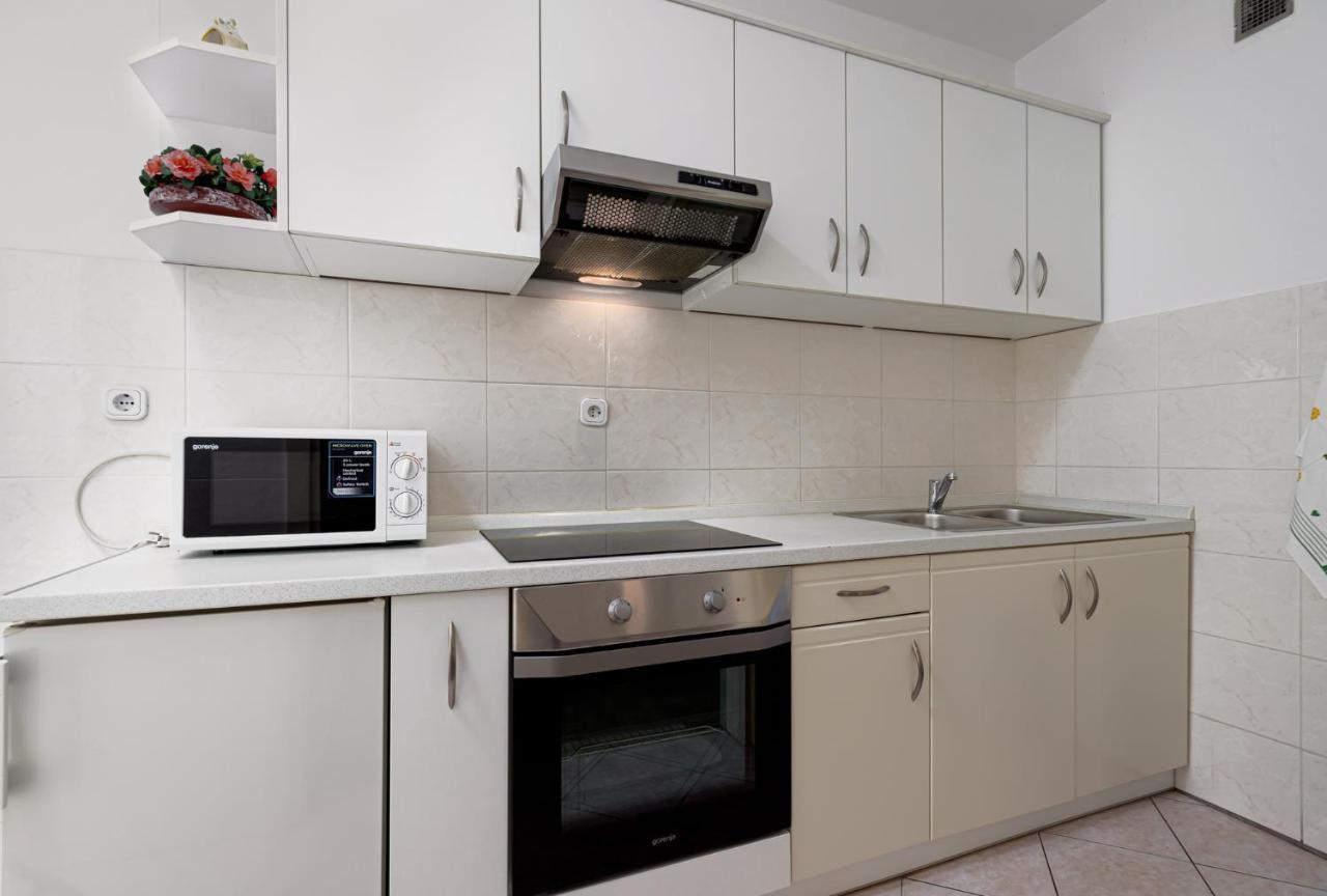 Mima Apartment Porec Exterior photo
