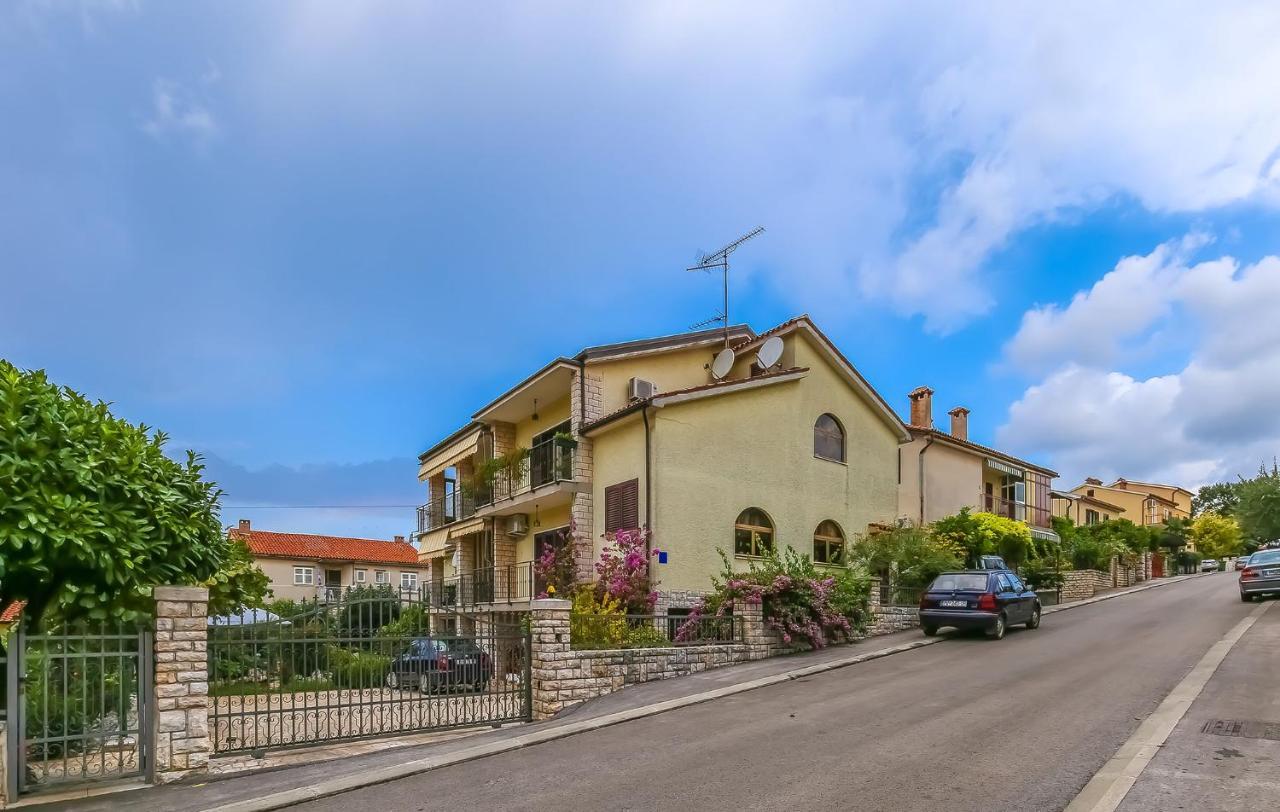Mima Apartment Porec Exterior photo